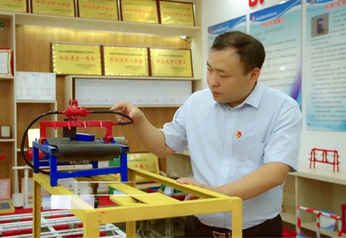 1666084215704125.jpeg 44.jpg