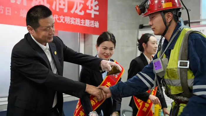 1748705380929556.jpeg 666.jpg